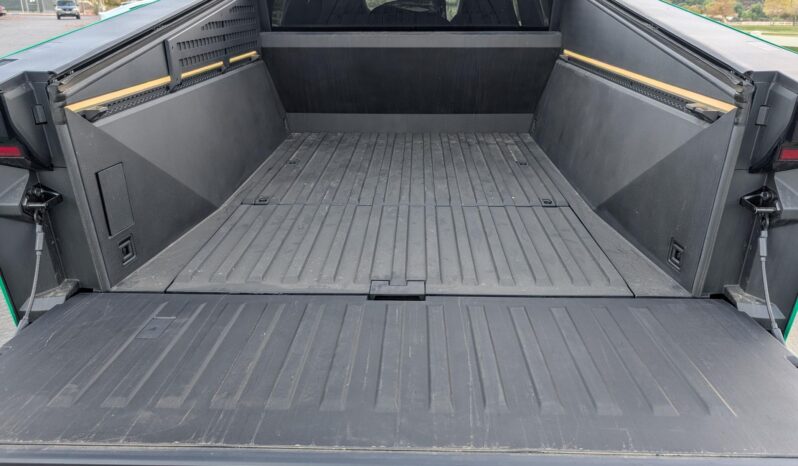 								2024 Tesla Cybertruck Foundation Series full									