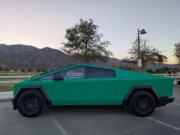 										2024 Tesla Cybertruck Foundation Series full									