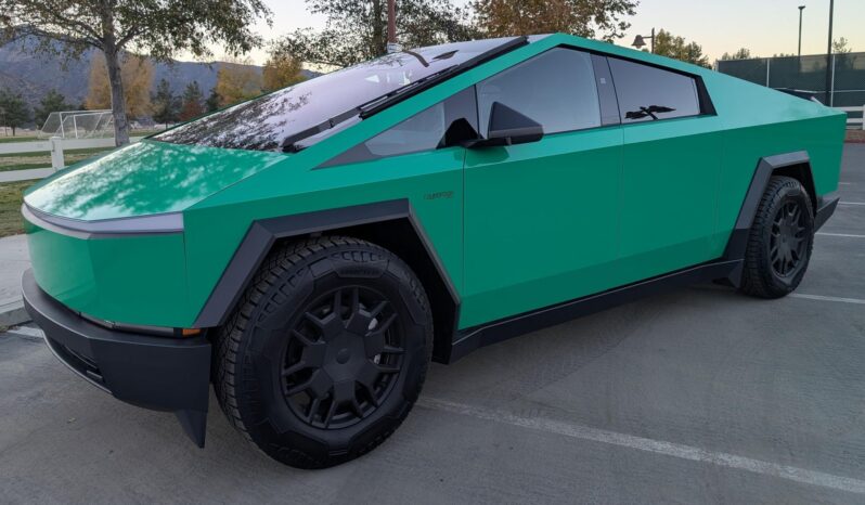 								2024 Tesla Cybertruck Foundation Series full									