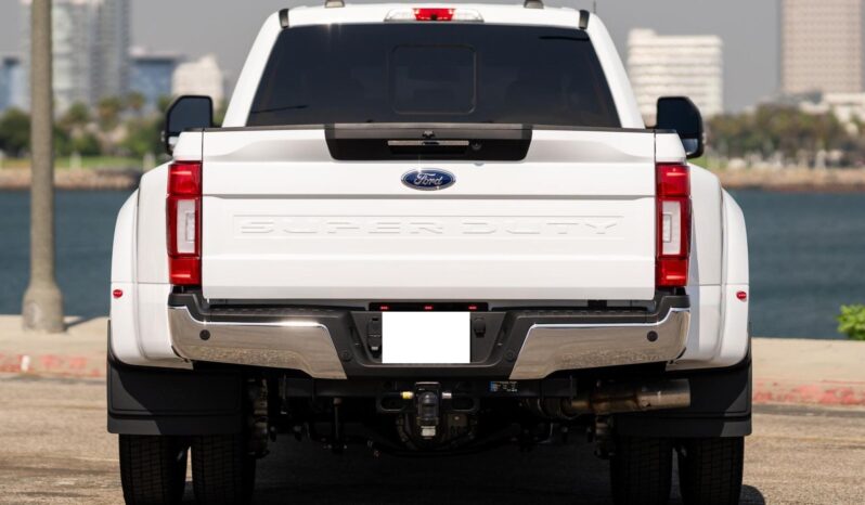 								2022 Ford F-450 Super Duty Lariat 4×4 full									