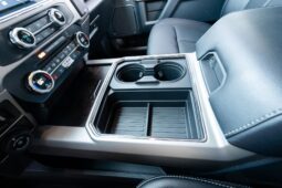 										2022 Ford F-450 Super Duty Lariat 4×4 full									