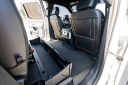 										2022 Ford F-450 Super Duty Lariat 4×4 full									