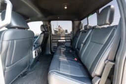 										2022 Ford F-450 Super Duty Lariat 4×4 full									