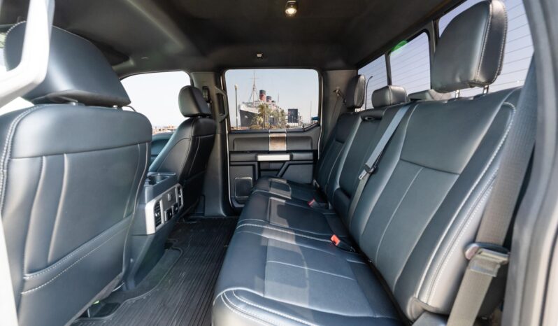 								2022 Ford F-450 Super Duty Lariat 4×4 full									