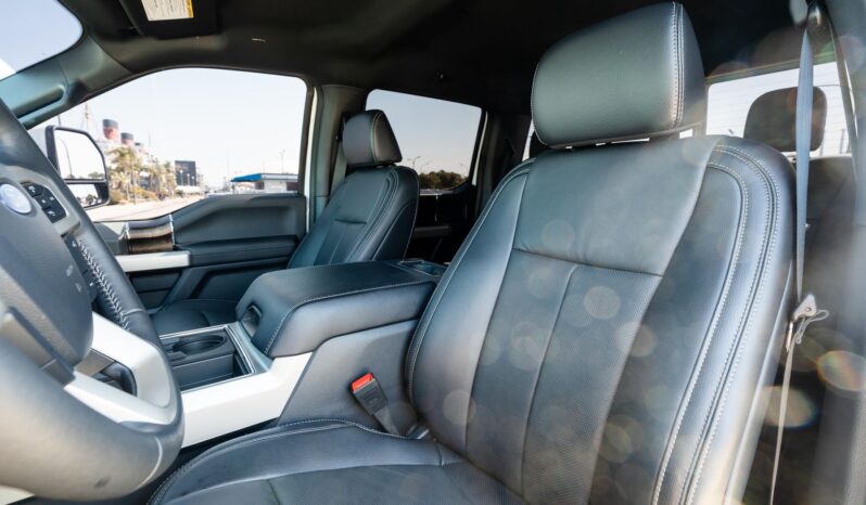 								2022 Ford F-450 Super Duty Lariat 4×4 full									