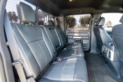 										2022 Ford F-450 Super Duty Lariat 4×4 full									