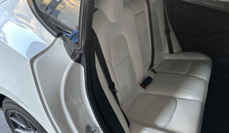 								2022 Tesla Model 3 Long Range AWD full									