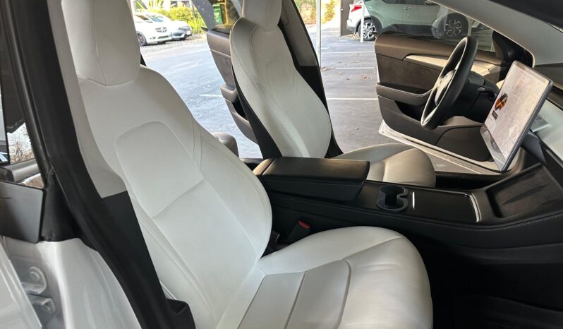 								2022 Tesla Model 3 Long Range AWD full									