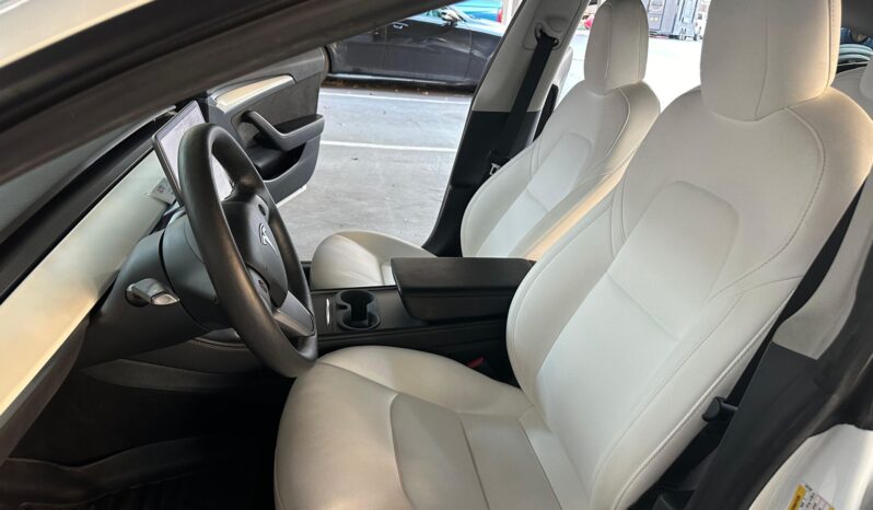 								2022 Tesla Model 3 Long Range AWD full									