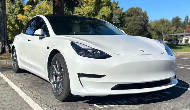 								2022 Tesla Model 3 Long Range AWD full									