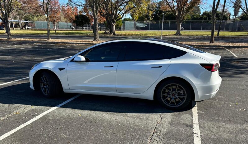								2022 Tesla Model 3 Long Range AWD full									