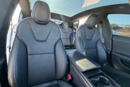 										2023 Tesla Model S Plaid full									