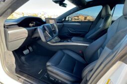 										2023 Tesla Model S Plaid full									