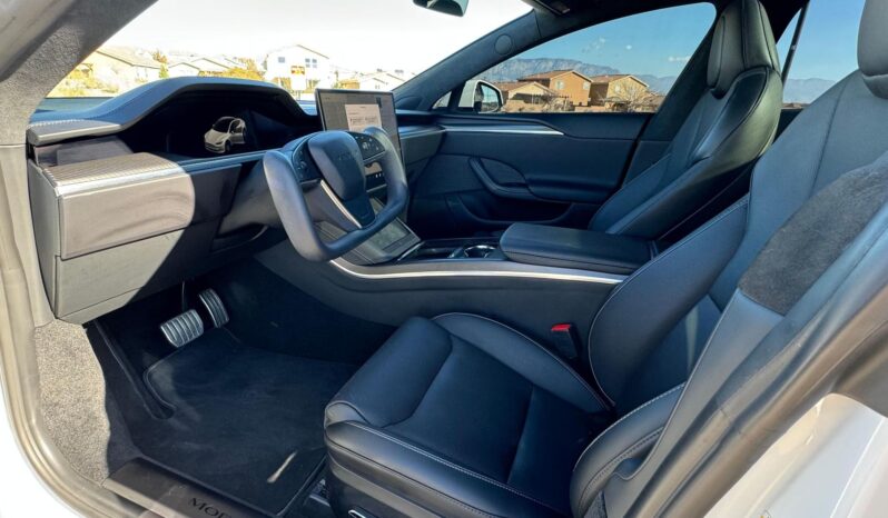 								2023 Tesla Model S Plaid full									