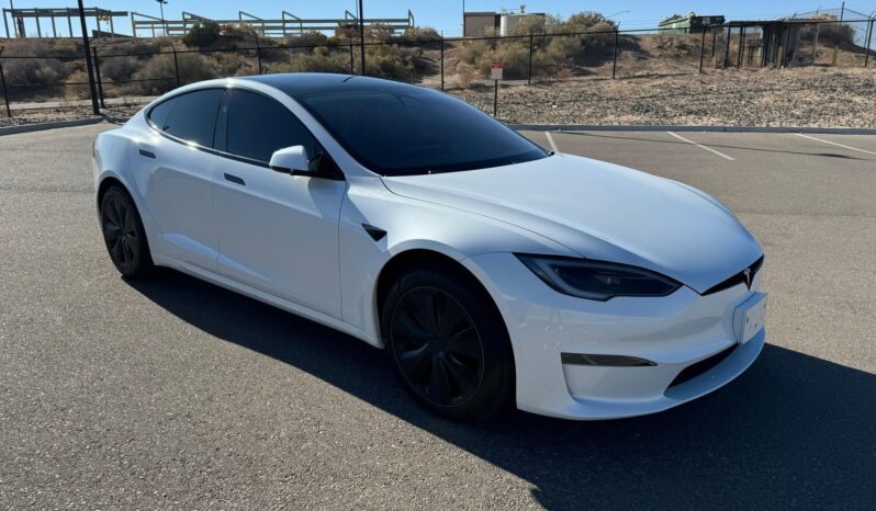 								2023 Tesla Model S Plaid full									