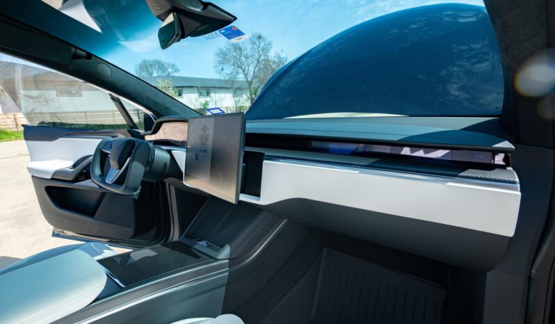 								2022 Tesla Model X Plaid full									