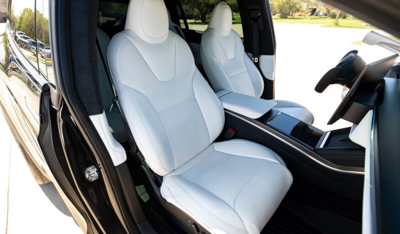 								2022 Tesla Model X Plaid full									