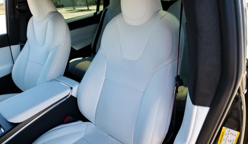 								2022 Tesla Model X Plaid full									