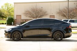 										2022 Tesla Model X Plaid full									