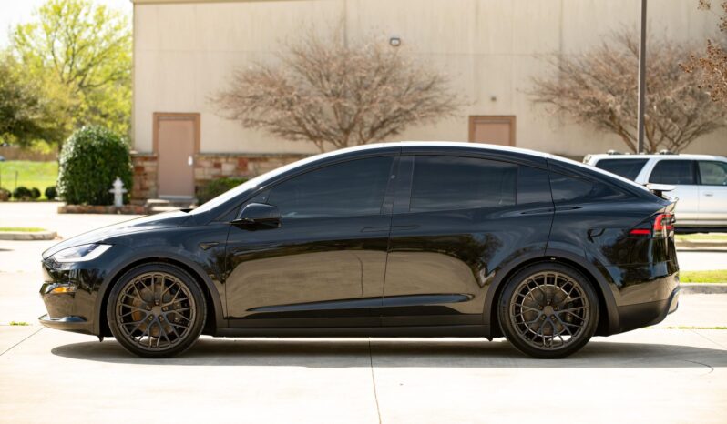 								2022 Tesla Model X Plaid full									