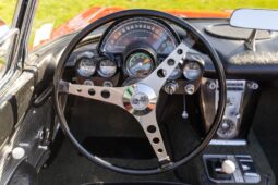 										1961 Chevrolet Corvette full									