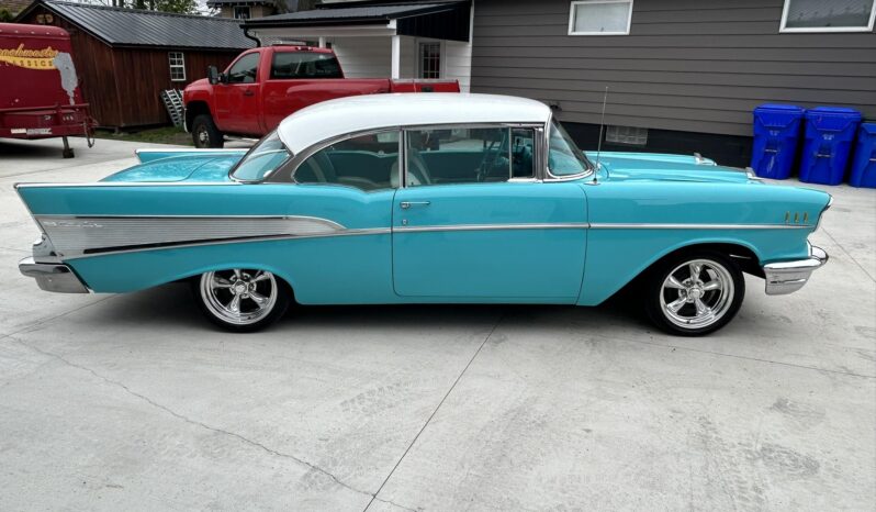 								1957 Chevrolet Bel Air 2-Door Hardtop full									