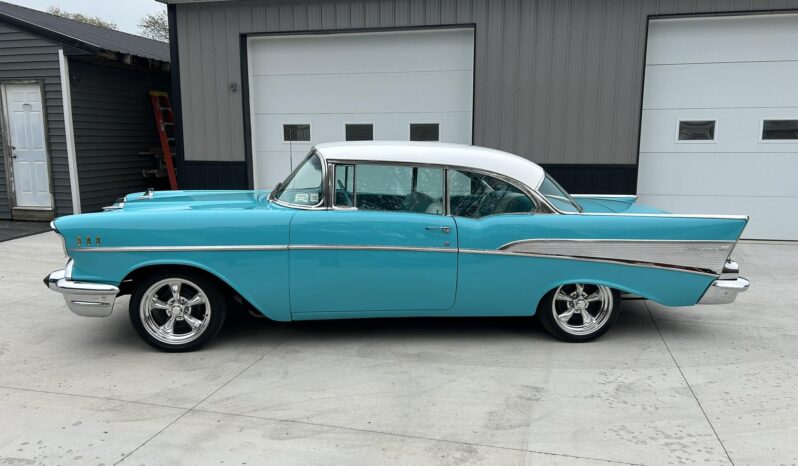 								1957 Chevrolet Bel Air 2-Door Hardtop full									