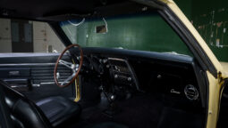 										1968 Chevrolet Camaro Z28 4-Speed full									