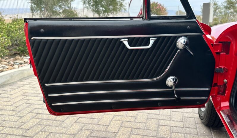 								1967 Alfa Romeo 1600 Spider Duetto full									