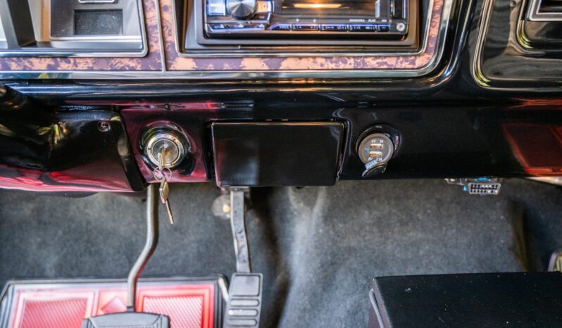 								1979 Ford Bronco Custom Chromatic full									
