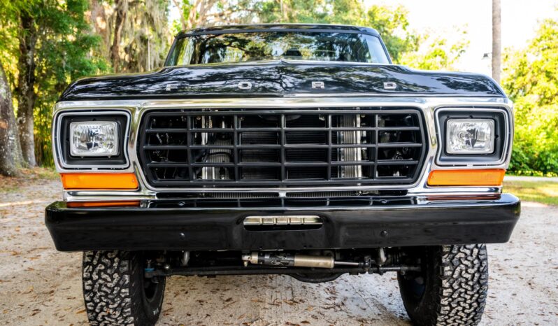 								1979 Ford Bronco Custom Chromatic full									