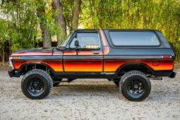										1979 Ford Bronco Custom Chromatic full									