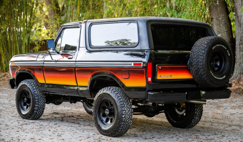 								1979 Ford Bronco Custom Chromatic full									