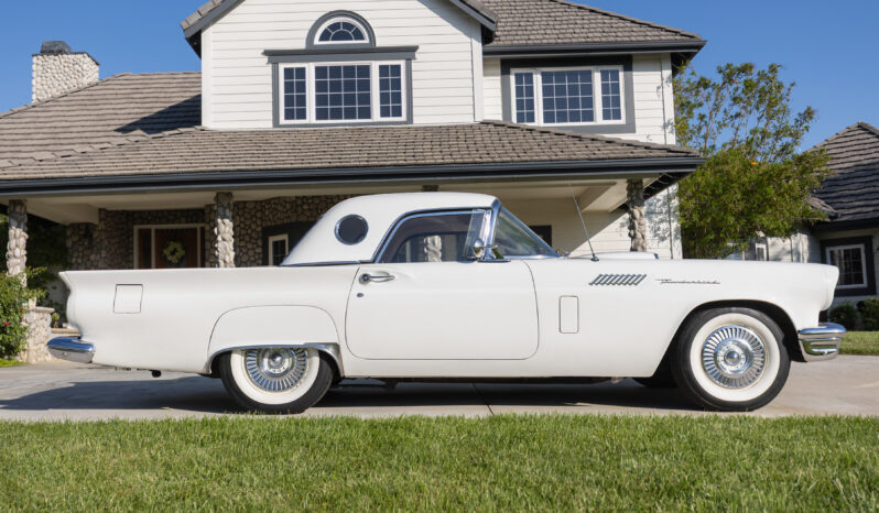 								1957 Ford Thunderbird full									
