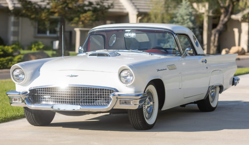 								1957 Ford Thunderbird full									