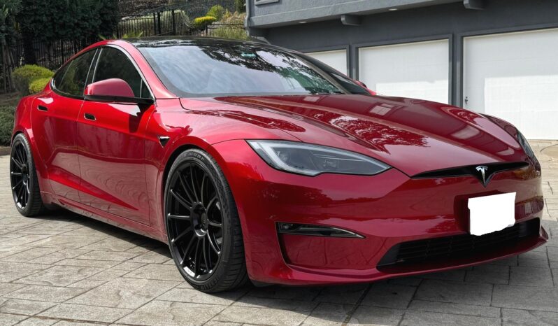 2023 Tesla Model S Plaid 1