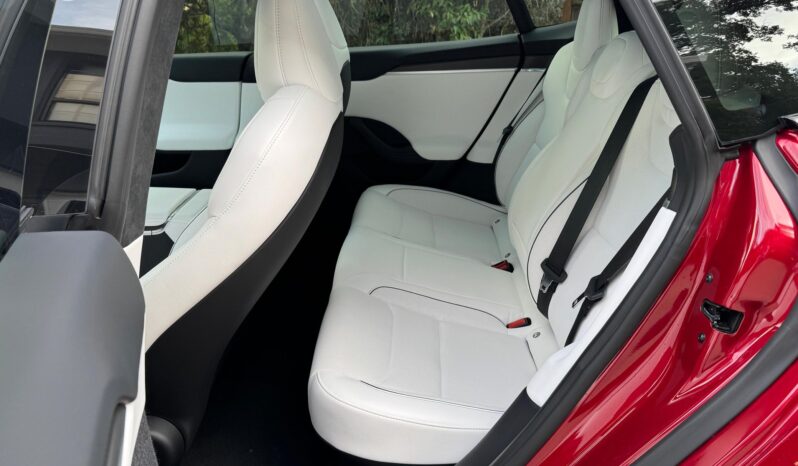 								2023 Tesla Model S Plaid full									