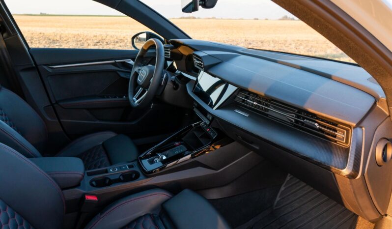 								2024 Audi RS3 full									