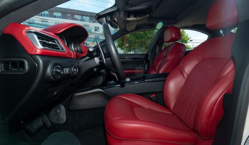 								2023 Maserati Ghibli Modena Q4 full									