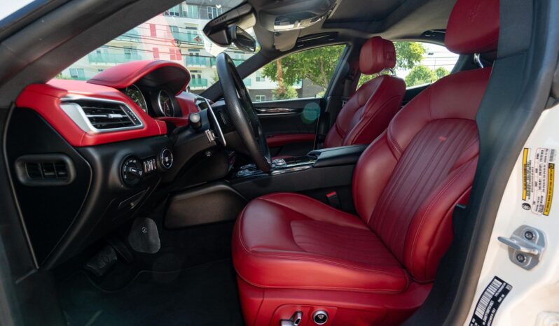 								2023 Maserati Ghibli Modena Q4 full									