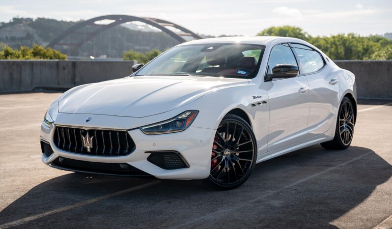 								2023 Maserati Ghibli Modena Q4 full									