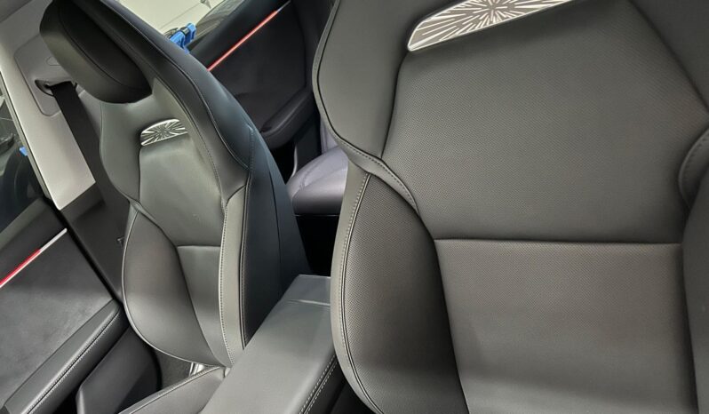 								2024 Tesla Model 3 Performance full									
