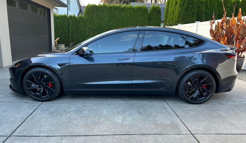 								2024 Tesla Model 3 Performance full									