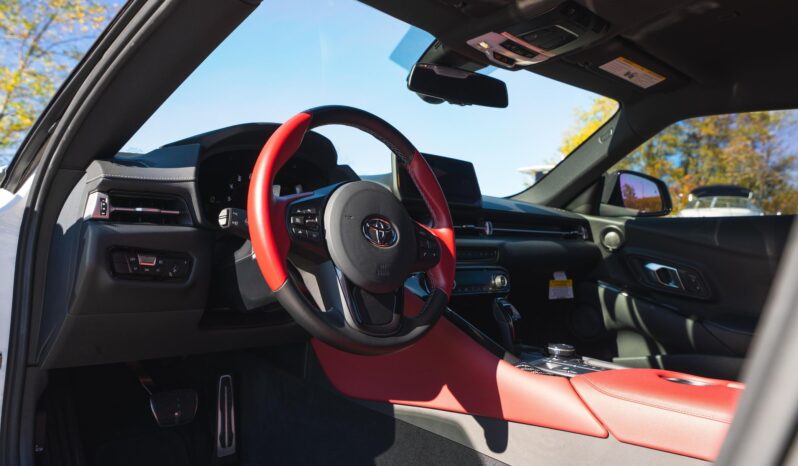 								2022 Toyota Supra 3.0 Premium full									