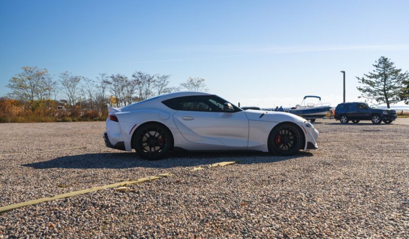 								2022 Toyota Supra 3.0 Premium full									