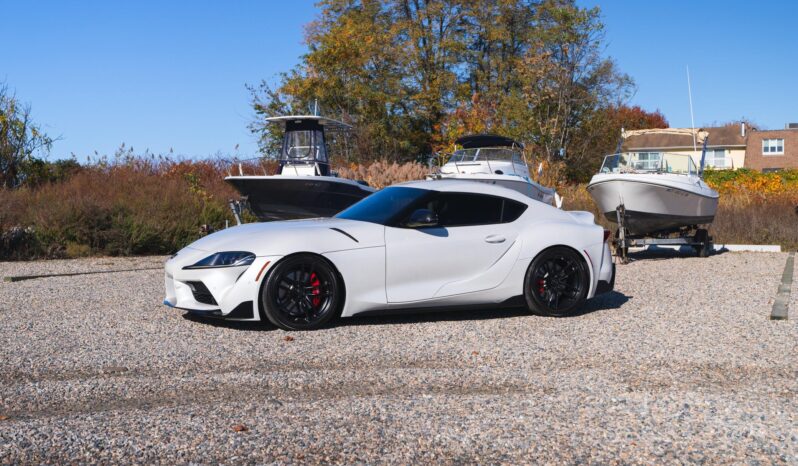 								2022 Toyota Supra 3.0 Premium full									