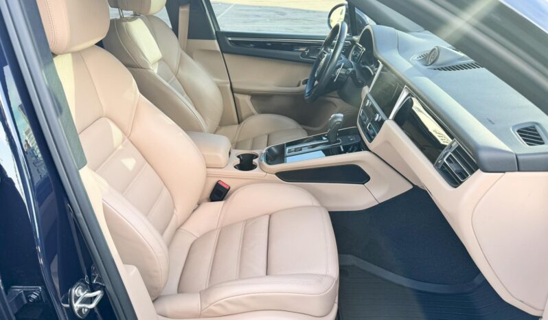 								2022 Porsche Macan S full									