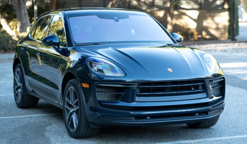2022 Porsche Macan S 1