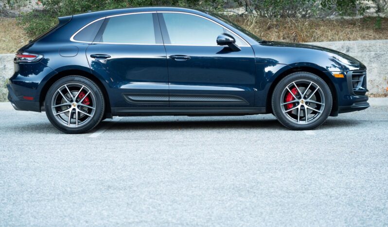 								2022 Porsche Macan S full									
