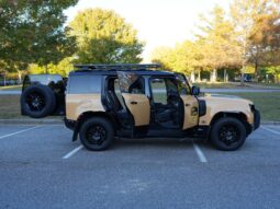 										2022 Land Rover Defender 110 Trophy Edition full									